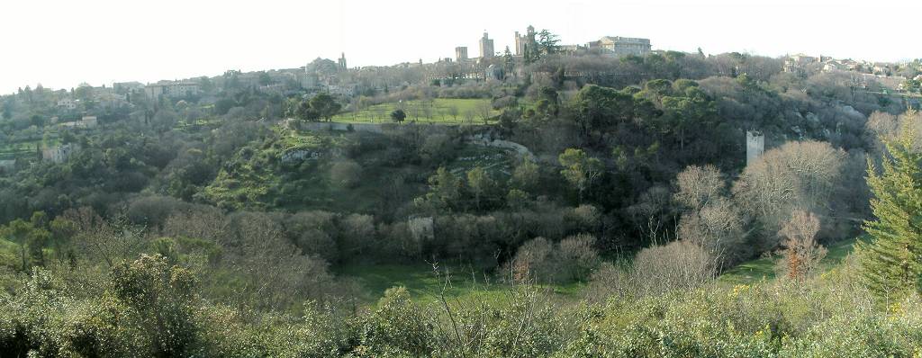 vue sur Uzs
