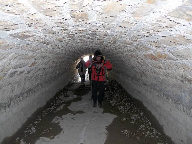 Canal de la Valle des Baux